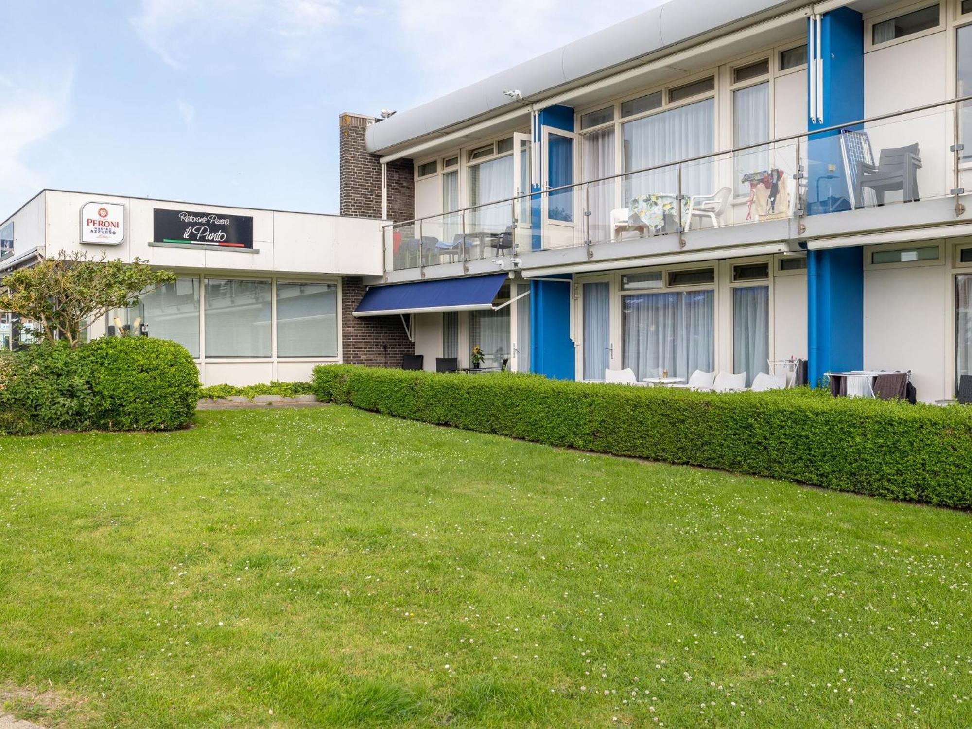 Beautiful Apartment In Zoutelande With Terrace Kültér fotó